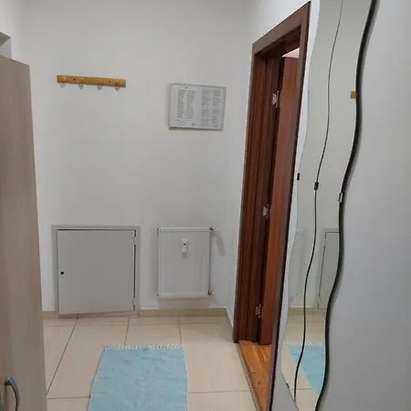 Smiley 2 - Centar Apartment *